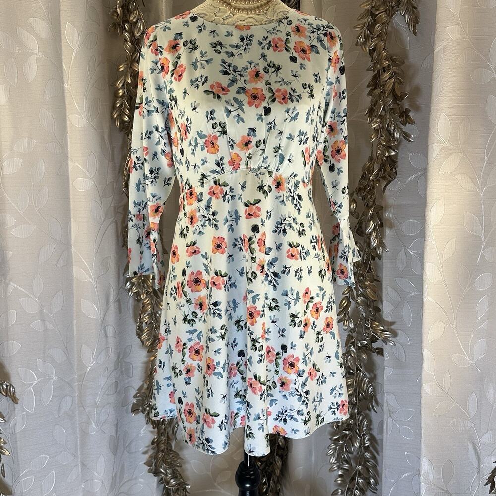 LOFT Floral Mini Dress | Size 4 | Soft Blue Pink Bloom | Cottagecore Spring - Picture 3 of 14